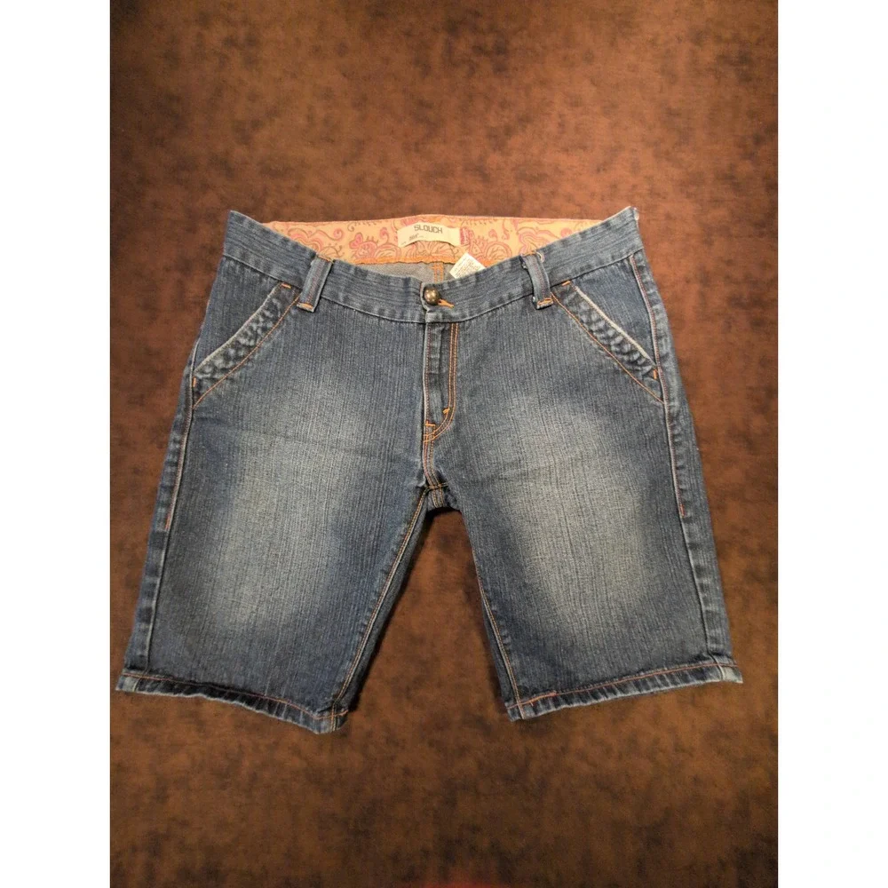 Levis 504 Slouch Denim Bermuda Shorts Blue Medium Wash Vintage Y2K Size 17